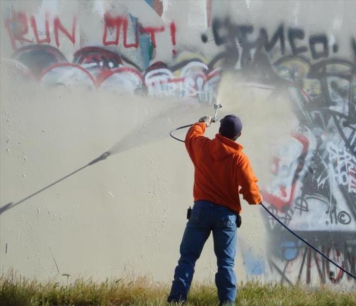 <strong>Graffiti Removal Kit: Wipe Out Street Art with Ease</strong>